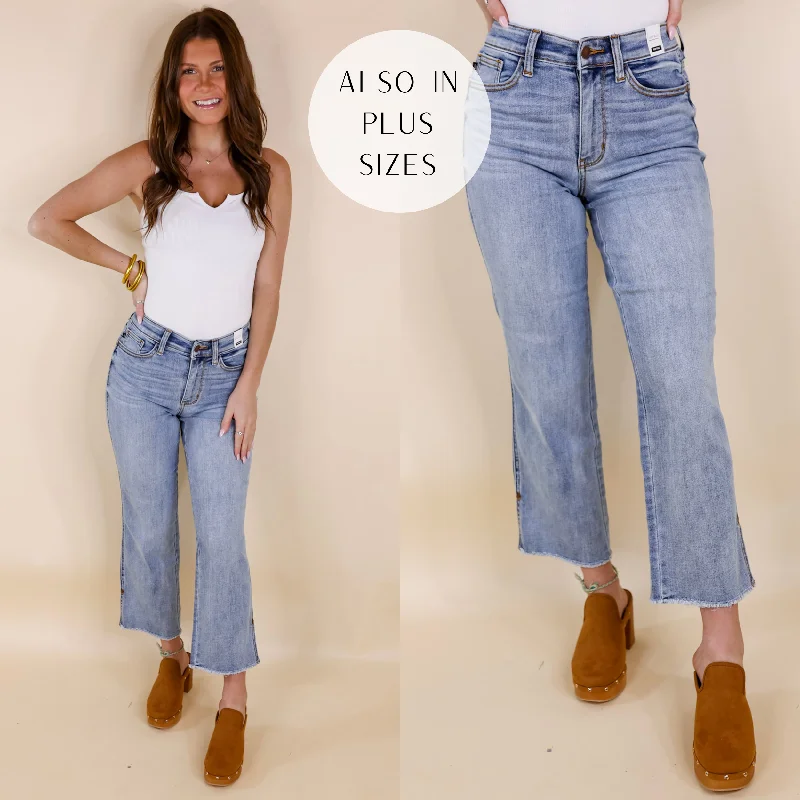 *BLEMISHED* Last Chance Size 0 | Judy Blue | Epic Count Down Side Slit Cropped Straight Leg Jeans in Light Wash *BLEMISHED* Last Chance Size 0 | Judy Blue | Epic Count Down Side Slit Cropped Straight Leg Jeans in Light Wash